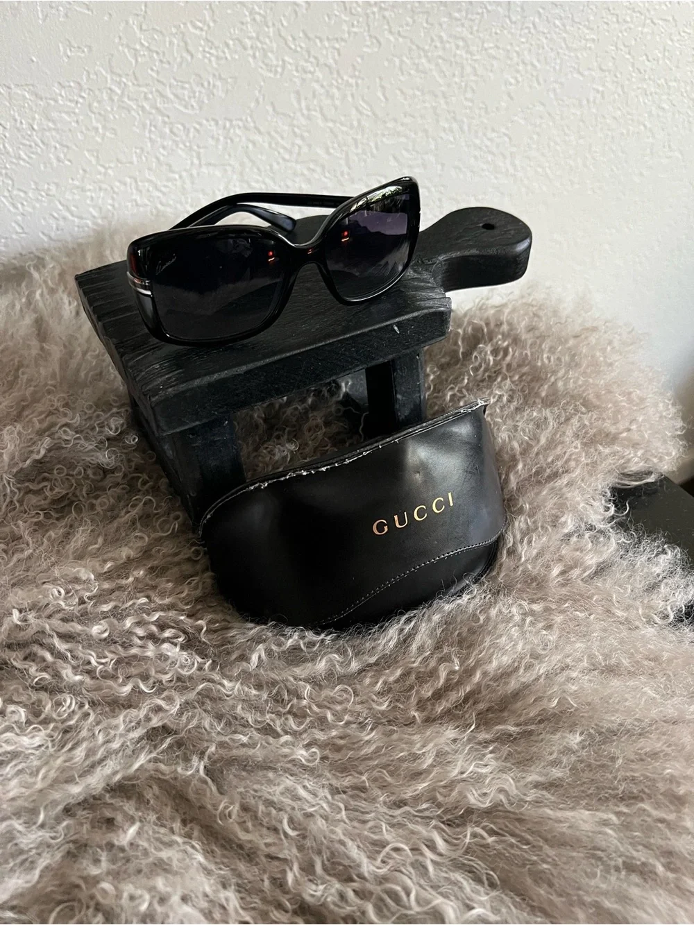 Gucci Women's Black Oversized Sunglasses Style 3188S Authentic